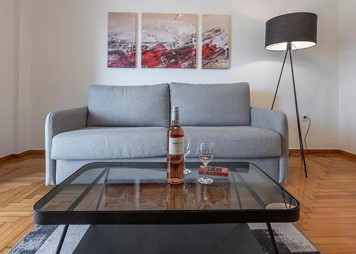 Cozy Apartment With Office - 19Min To Athens Center